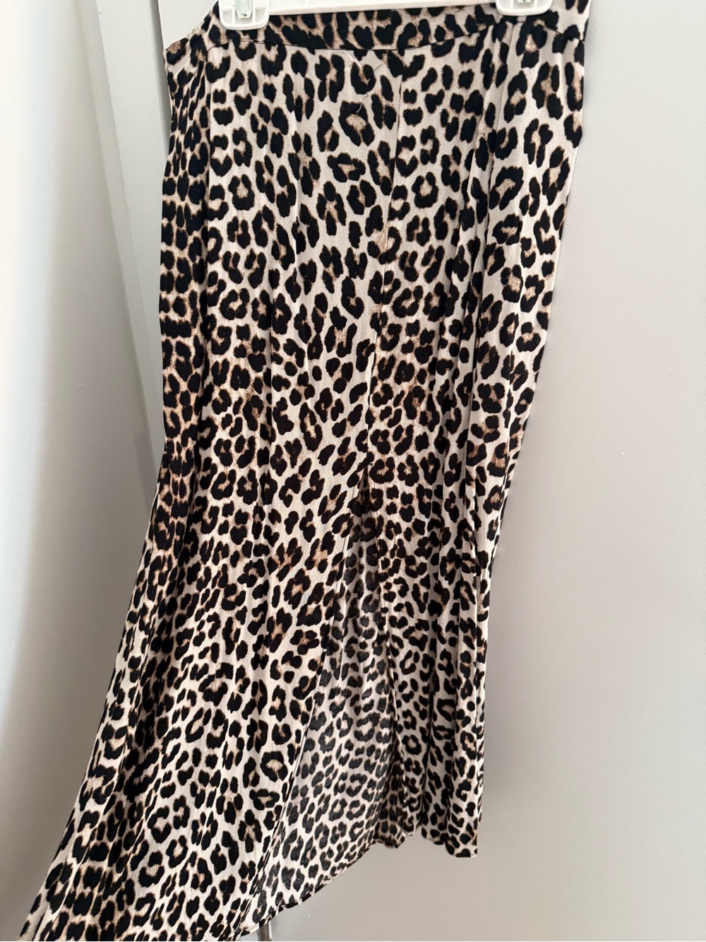 H&M Leopard Print Midi Skirt in Beige & Black